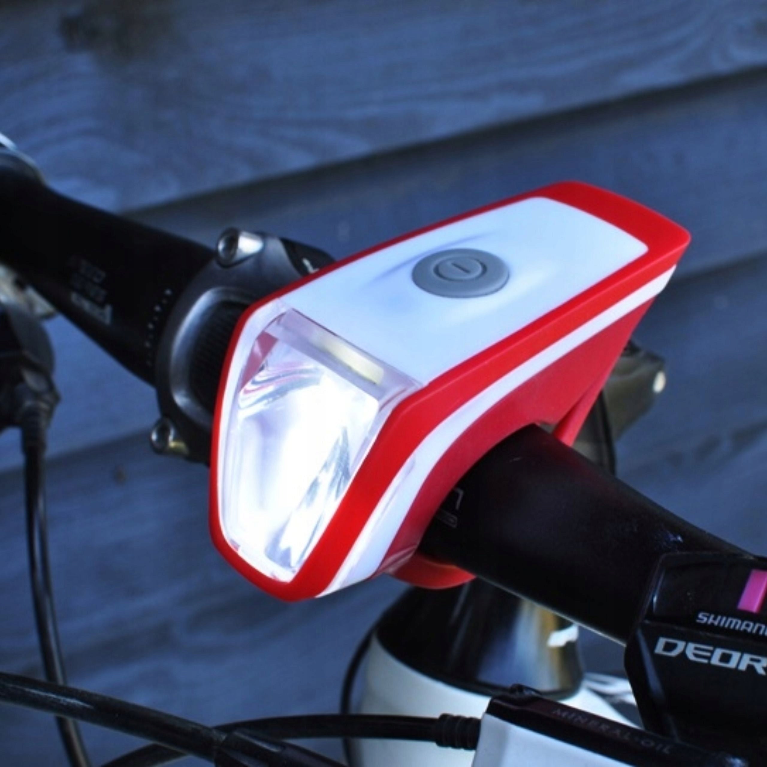 FRONT BIKE LIGHT LED USB C RAYPAL 200LM Urban 1200mAh Strong Kind front-facing