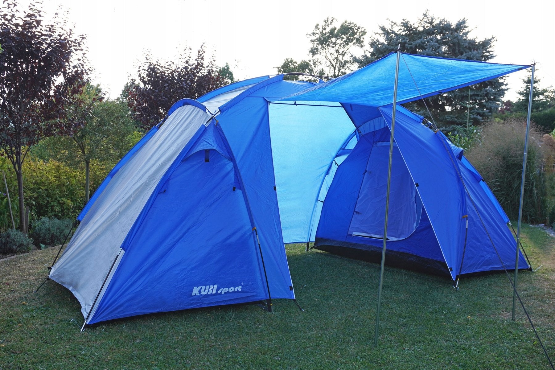 Family tent for 4 people - 2 bedrooms Color other