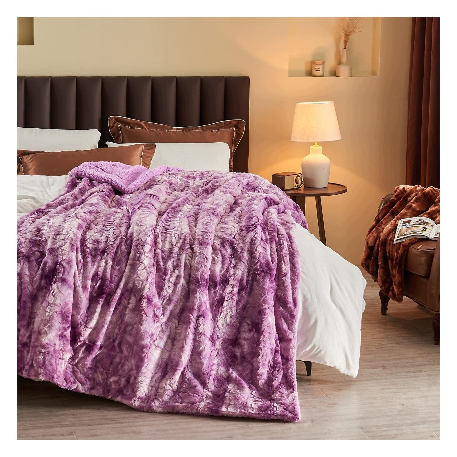 Faux fur blanket - soft with Sherpa back - for home use - decorative Medical device no