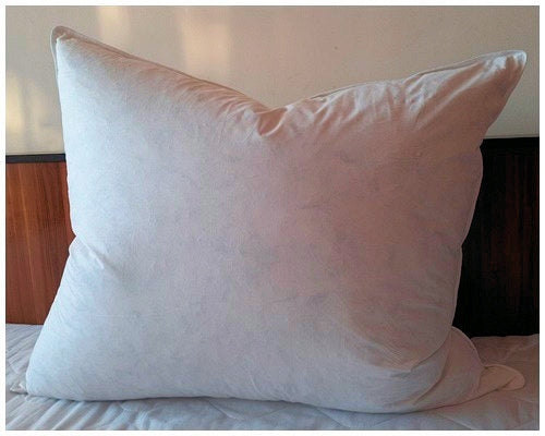 Feather pillow 70x80 1.5 kg 3 COLORS Manufacturer code PO982