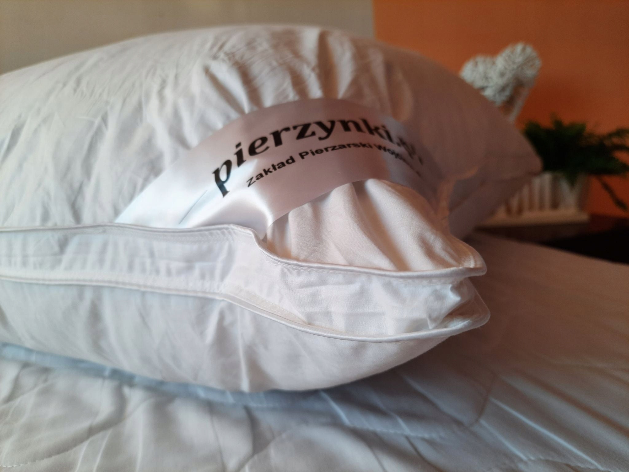 Feather pillow 80x80 WSATWKA 3 kg Manufacturer code PI9811185