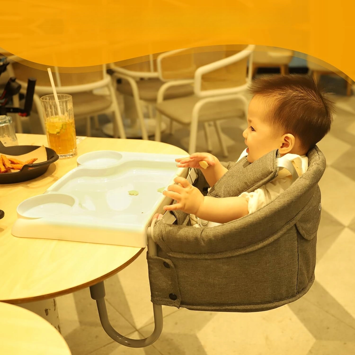 Feeding Chair Table Seat Detachable Tray 5 Pcs Straps Up to 15 kg Color shades of gray and silver