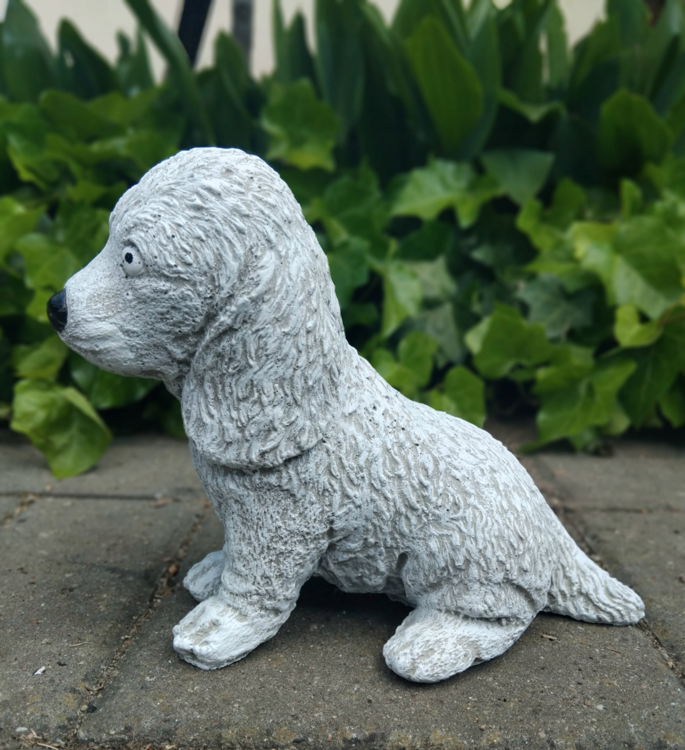 Figurine Dog Garden Ornament Concrete Architectural Dog Garden Gift Weight 2 kg