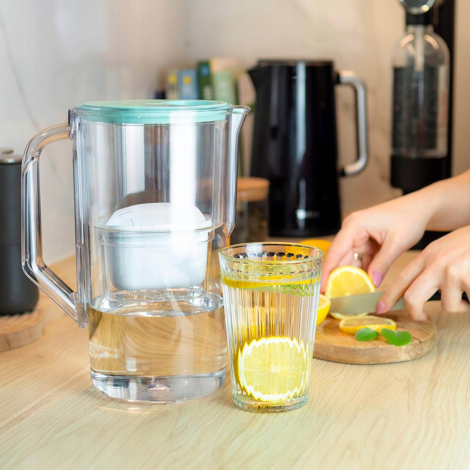 Filter jug made of plastic AquaFloow J-MAXI 2,5l + 3x water filter Packaging status original