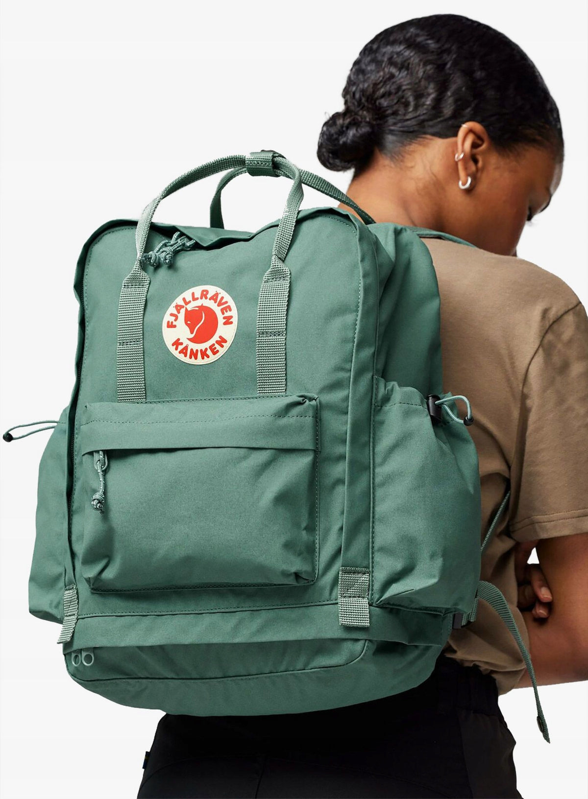 Fjallraven Kanken Outlong City Backpack - frost green Additional features zipper with pockets