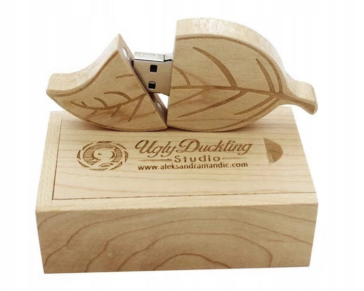 Flash Drive 32GB USB 3.0 Wooden Guitar Possible Engraving Gift Manufacturer code Oumuka