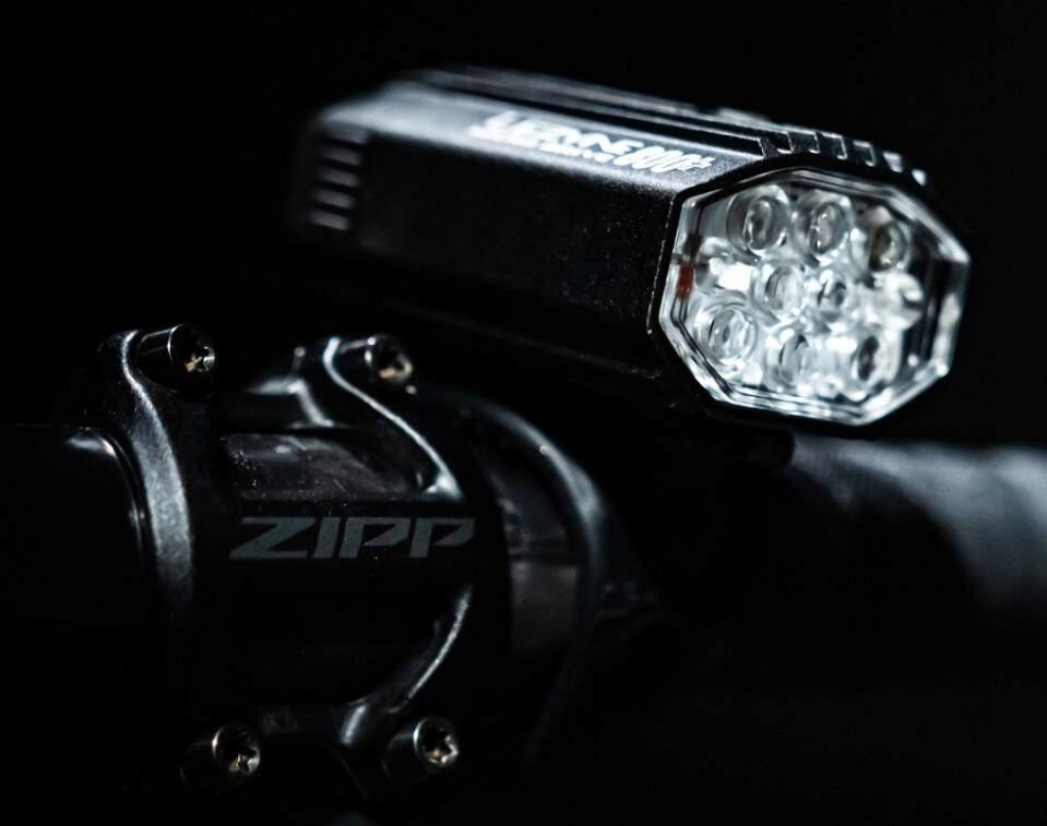 Front light Lezyne Micro Drive 800+ black Kind front-facing