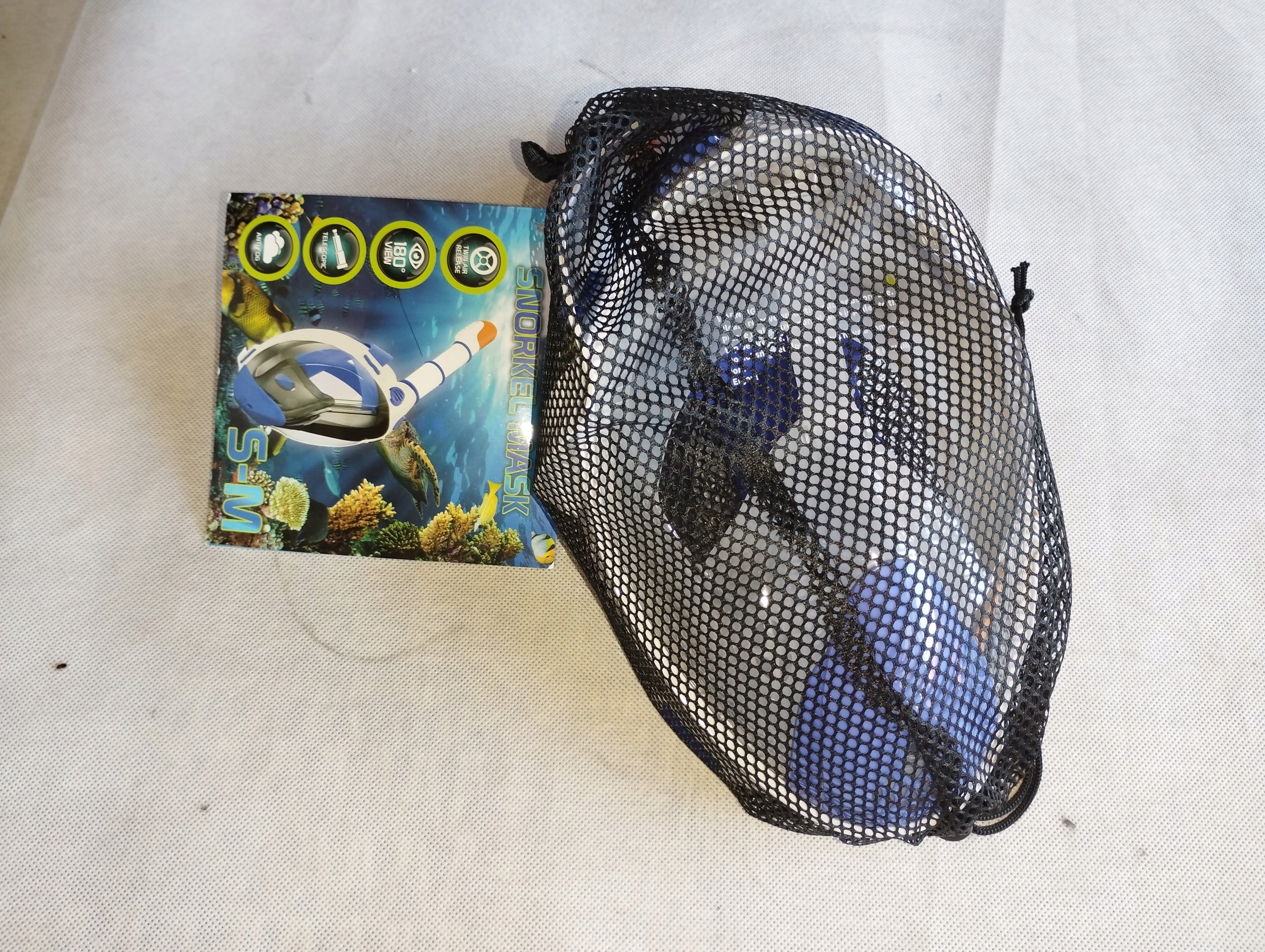 Full face swimming mask with snorkel S-M white and blue Brand no brand