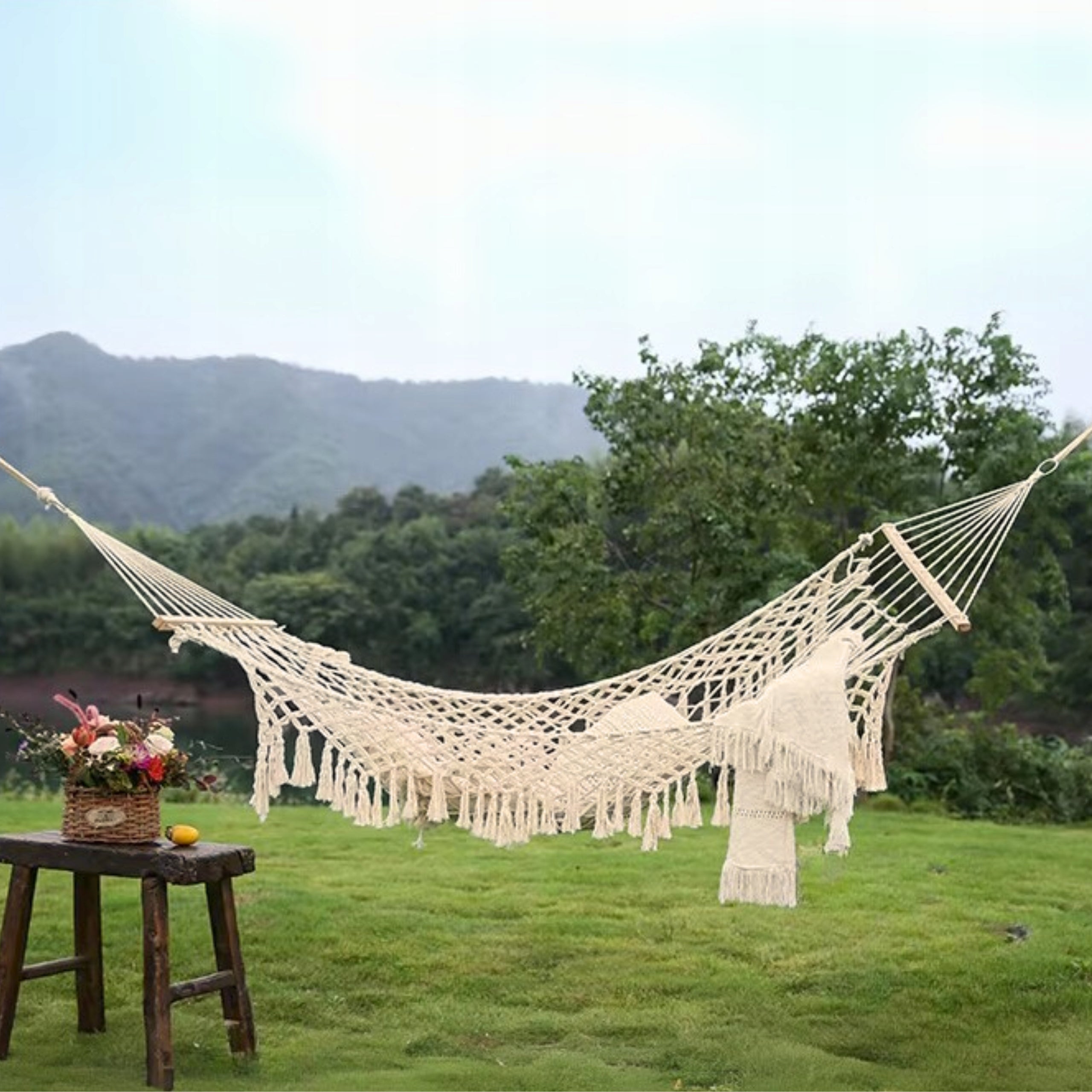 GARDEN HAMMOCK BRAZILIAN SWING BOHO WITH FRINGES MESH BEIGE ECRU 150kg Color beige
