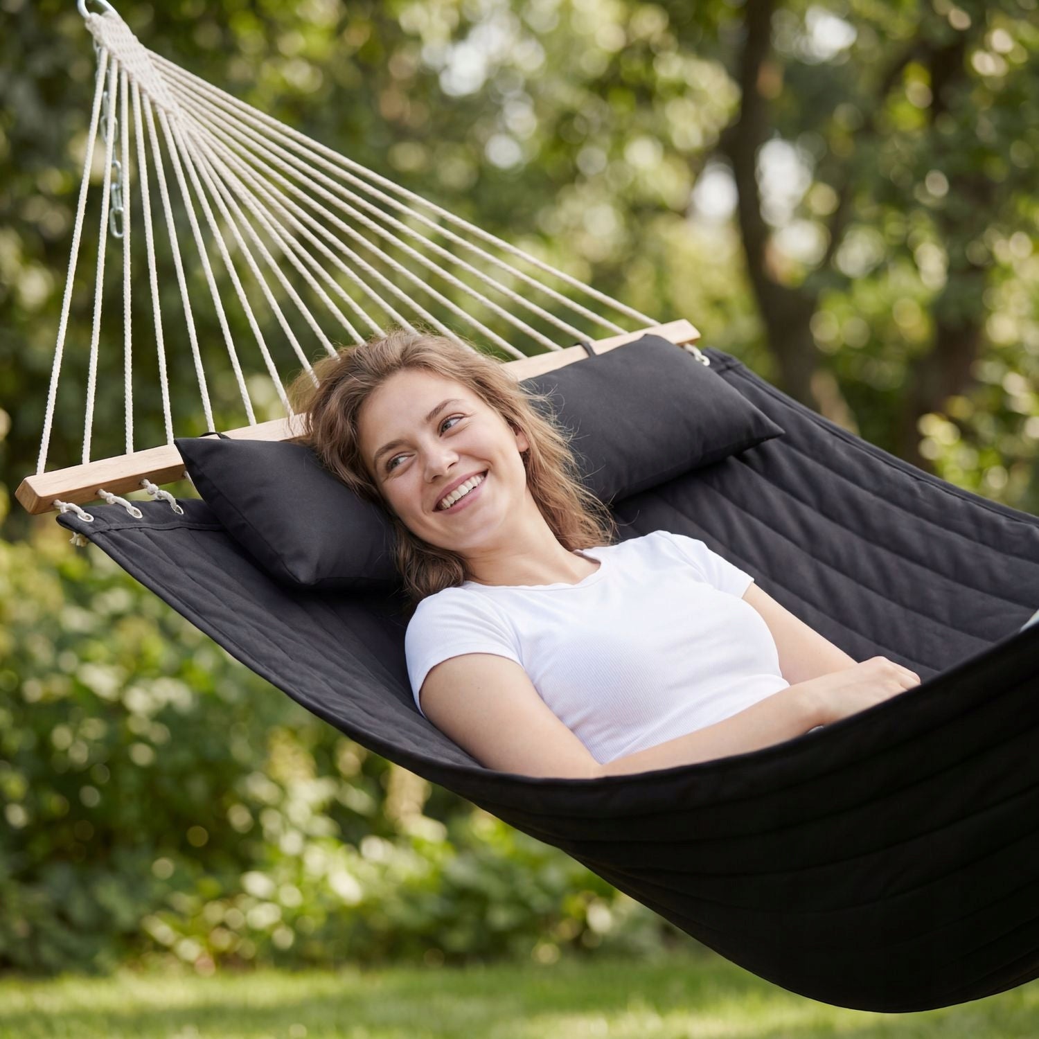 GARDEN HAMMOCK DOUBLE LARGE WITH PILLOWS AND BAR LUVERNO Manufacturer Luverno