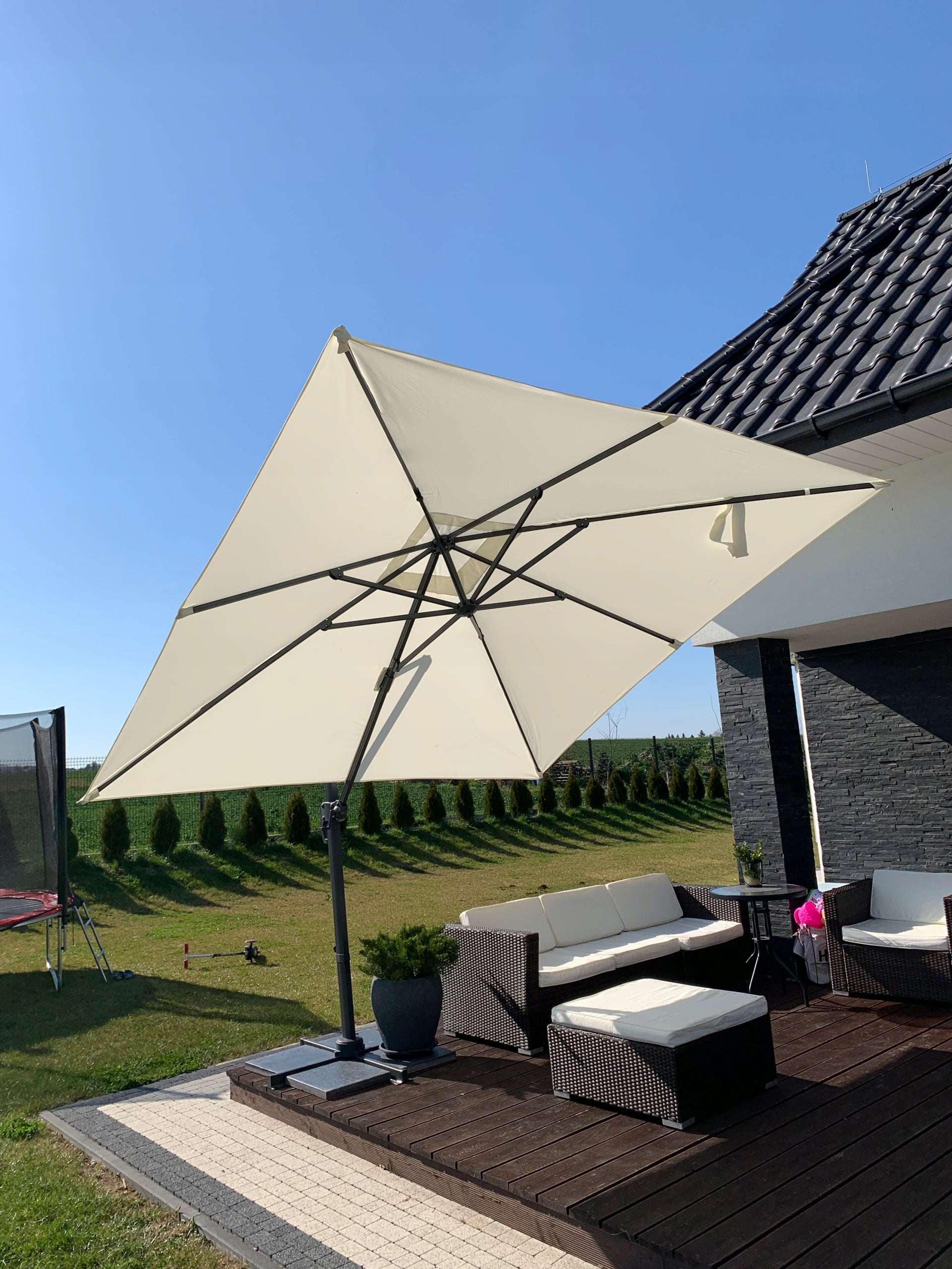 GARDEN UMBRELLA 3 x 4 M BEIGE "ROMA" WITH COVER IDEAL FOR THE GARDEN Manufacturer code GAO9642