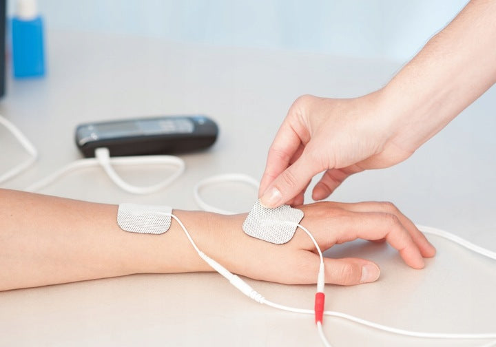 GEL ELECTRODES SET OF 16 PCS ELECTROSTIMULATOR TENS EMS PIN2 ALPHA Manufacturer code Z-P5050