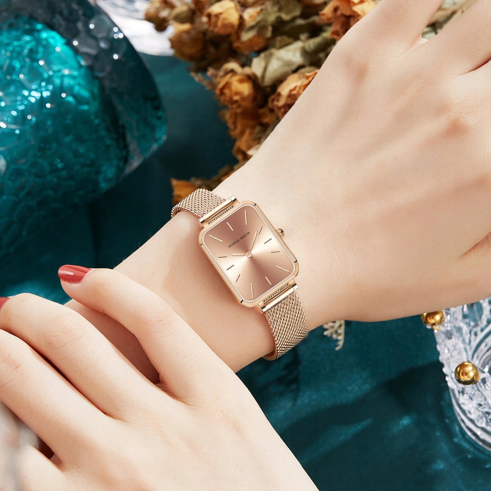 GOLD WOMEN'S WATCH ON BRACELET MESH HANNAH MARTIN ELEGANT ROSE GOLD Brand Hannah Martin
