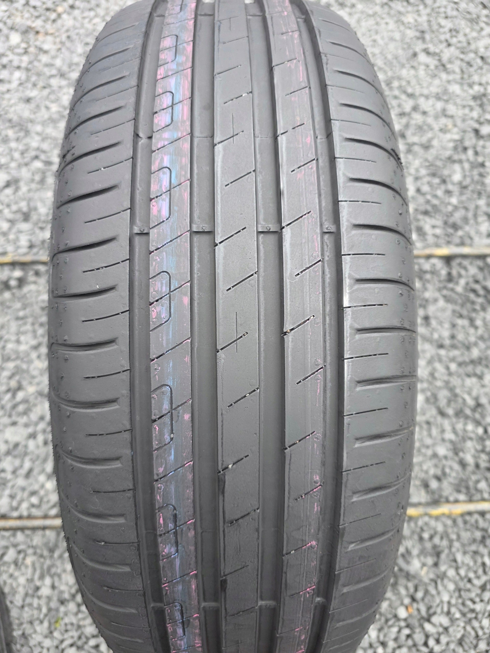 GOODYEAR EFFICIENTGRIP PERFORMANCE 215/55R17