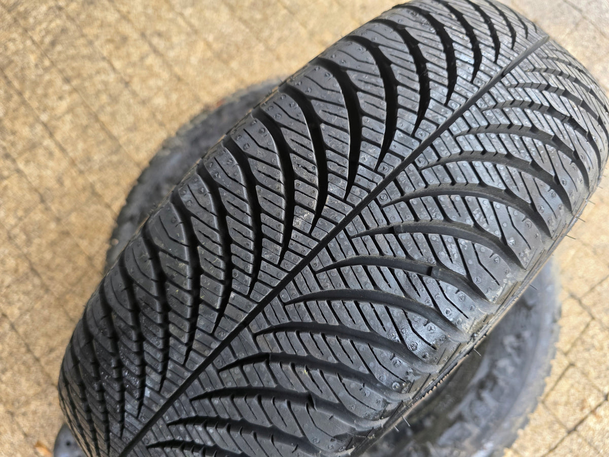GOODYEAR VECTOR GEN-2 165 60 14 Number of tires offered 1 pc.