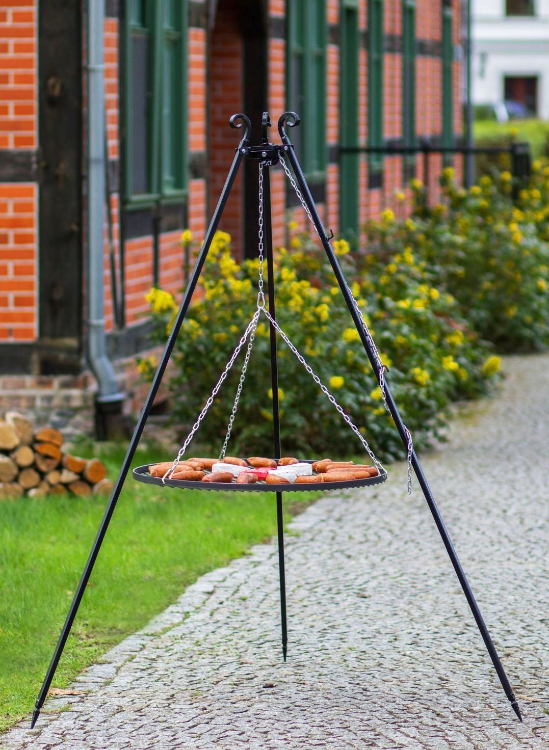 GRILL ON TRIPOD GARDEN GRATE 80CM OVER FIREPLACE HANGING Manufacturer CookKing