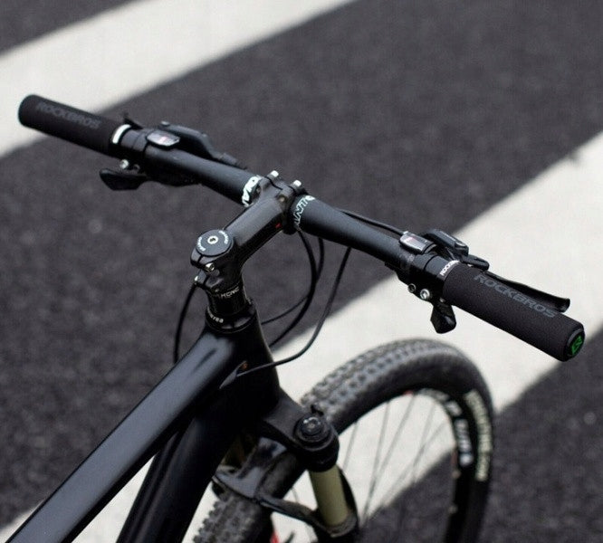 GRIPS FOAM BICYCLE GRIPS ROCKBROS BT1001BK LIGHT COMFORTABLE MTB BLACK Model GĄBKOWE RĄCZKI DO KIEROWNICY