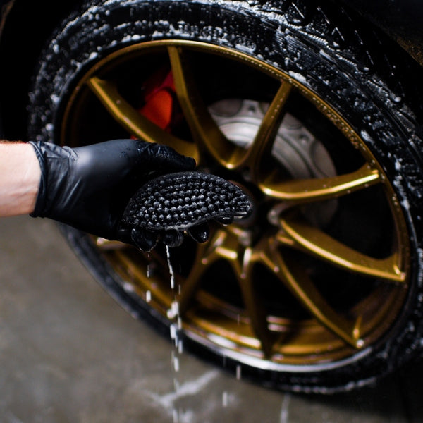 GYEON _ Q2M TIREBRUSH - TIRE CLEANING BRUSH Manufacturer Gyeon