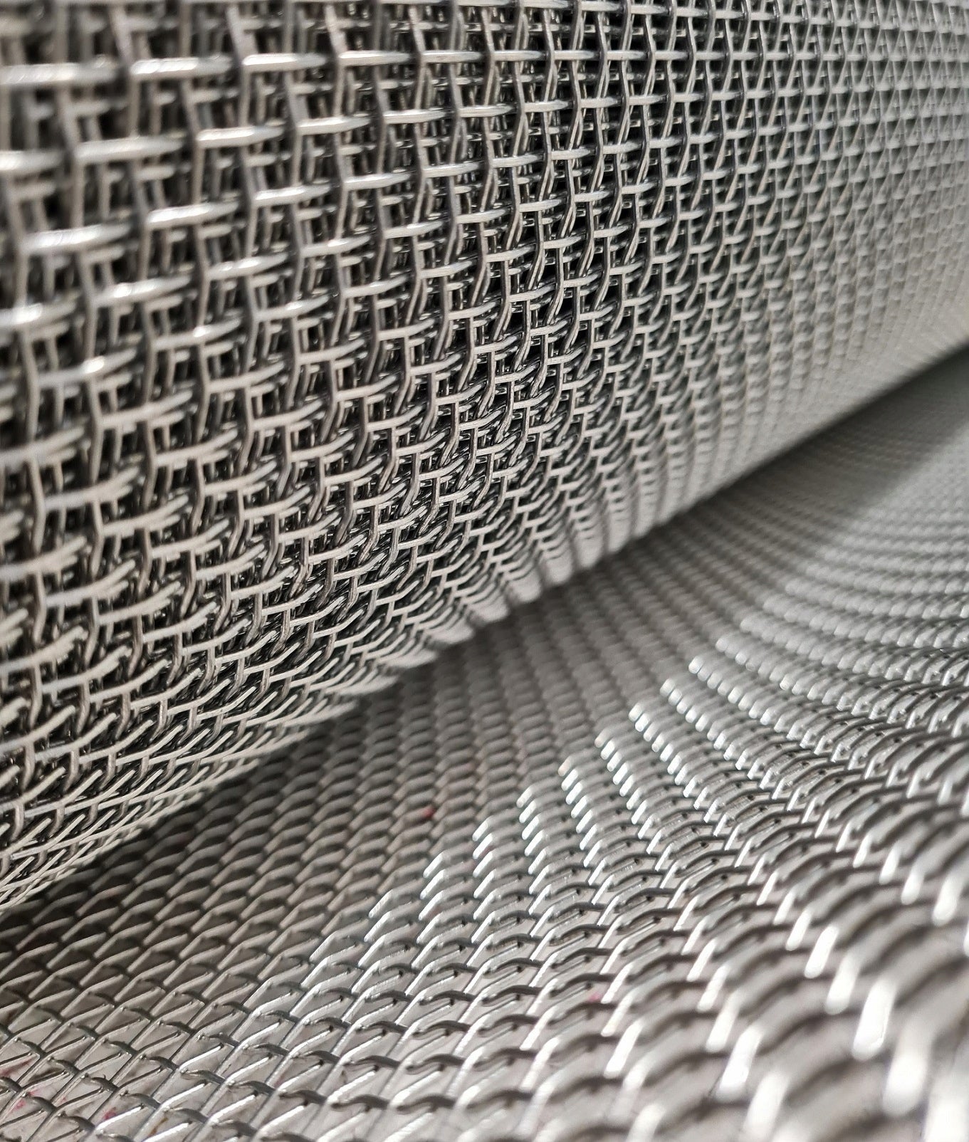 Galvanized woven mesh against rodent pests eyelet 4mm wire 1mm Manufacturer code 4,0/1,0/1/O/G