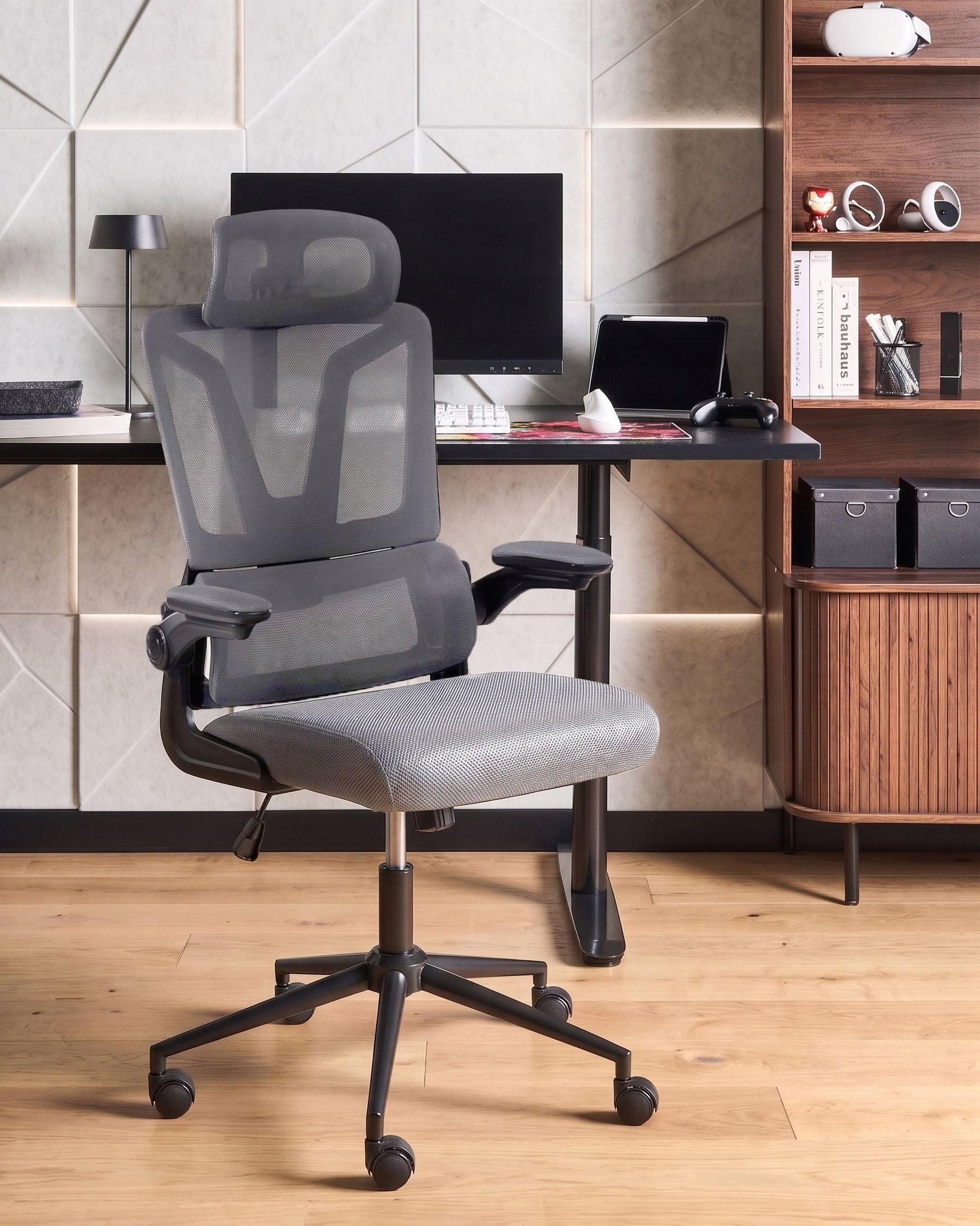 Gaming Office Chair Dark Grey Packaging status original
