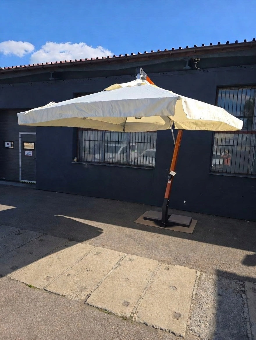 Garden Cantilever Umbrella 3x4 m XL Windproof HoReCa Product height 276 cm