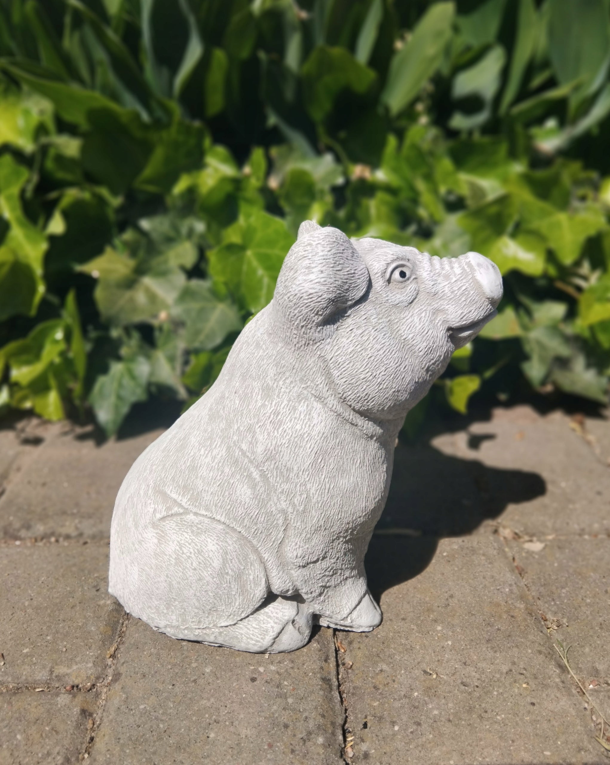 Garden Figure Piglet Concrete Figurine Pig Frost Resistant Manufacturer code 27