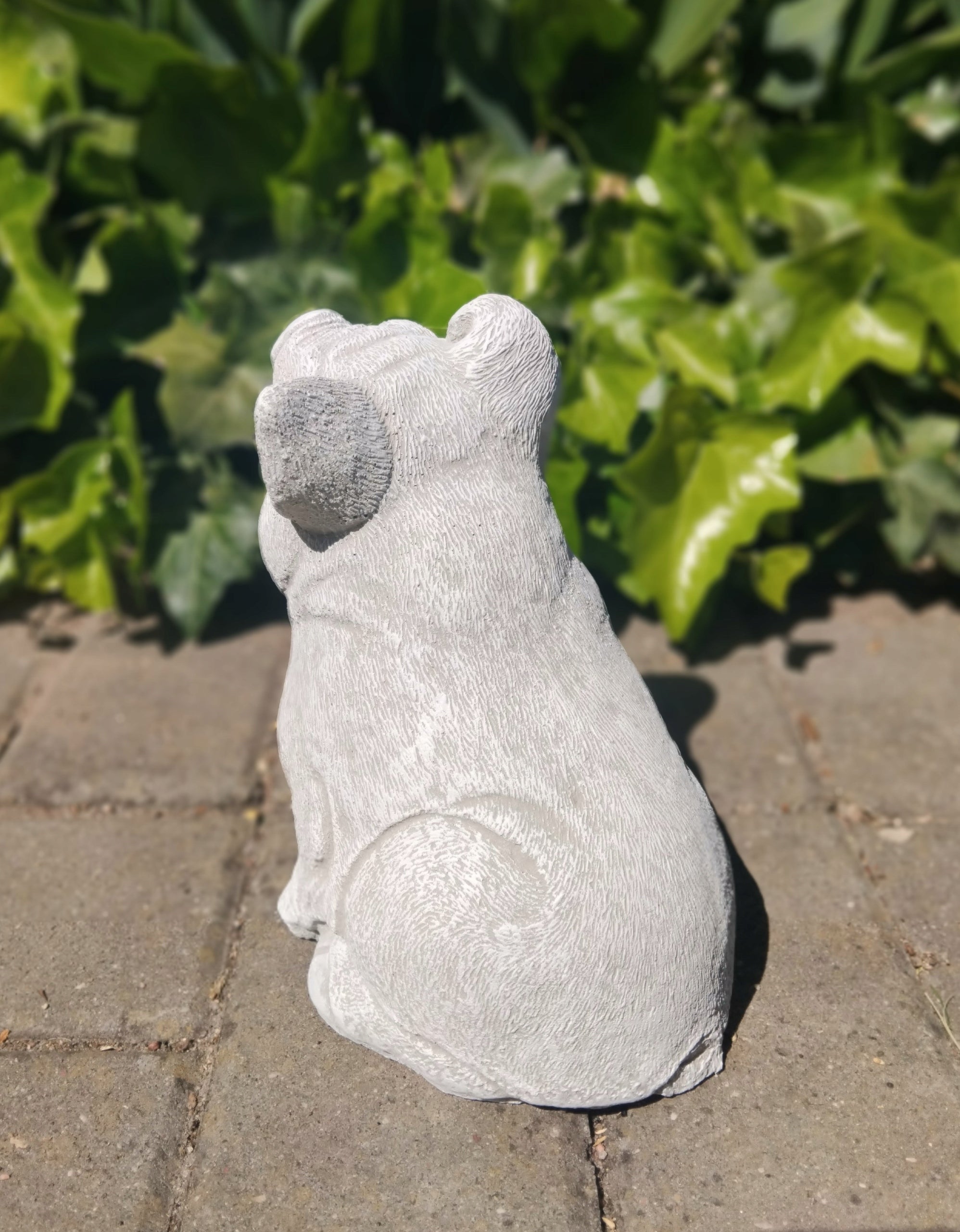 Garden Figure Piglet Concrete Figurine Pig Frost Resistant Product height 19 cm