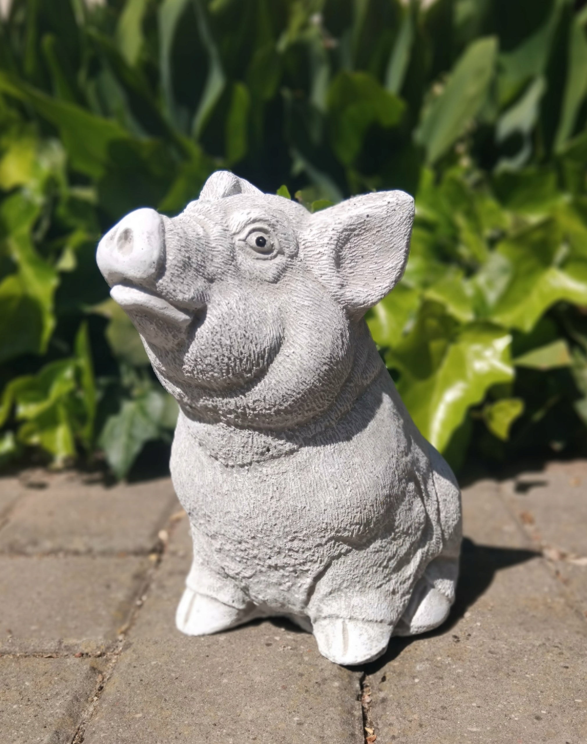Garden Figure Piglet Concrete Figurine Pig Frost Resistant Product weight with unit packaging 5 kg
