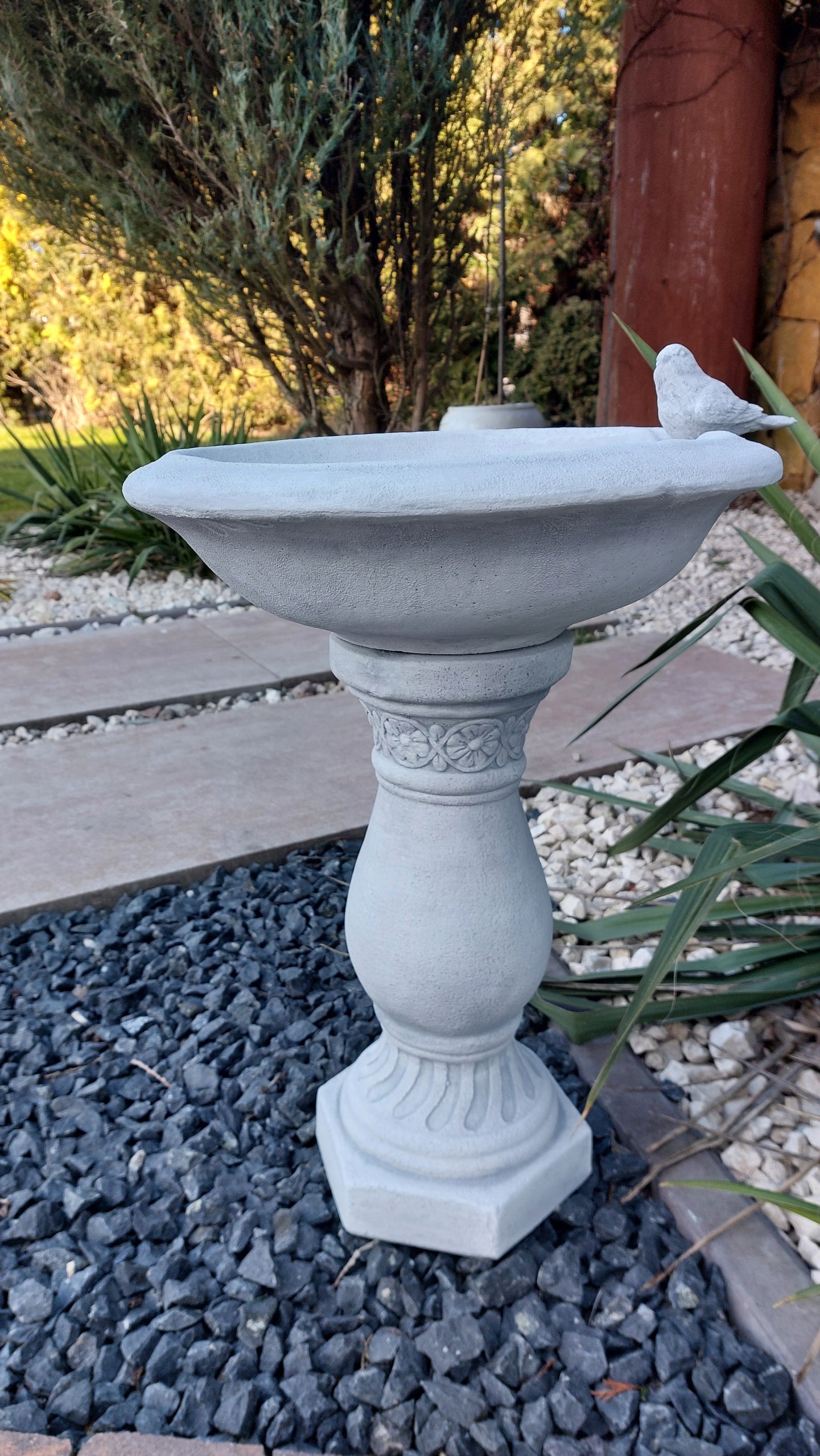 Garden Figures Concrete Drinker Garden Ornament Decoration