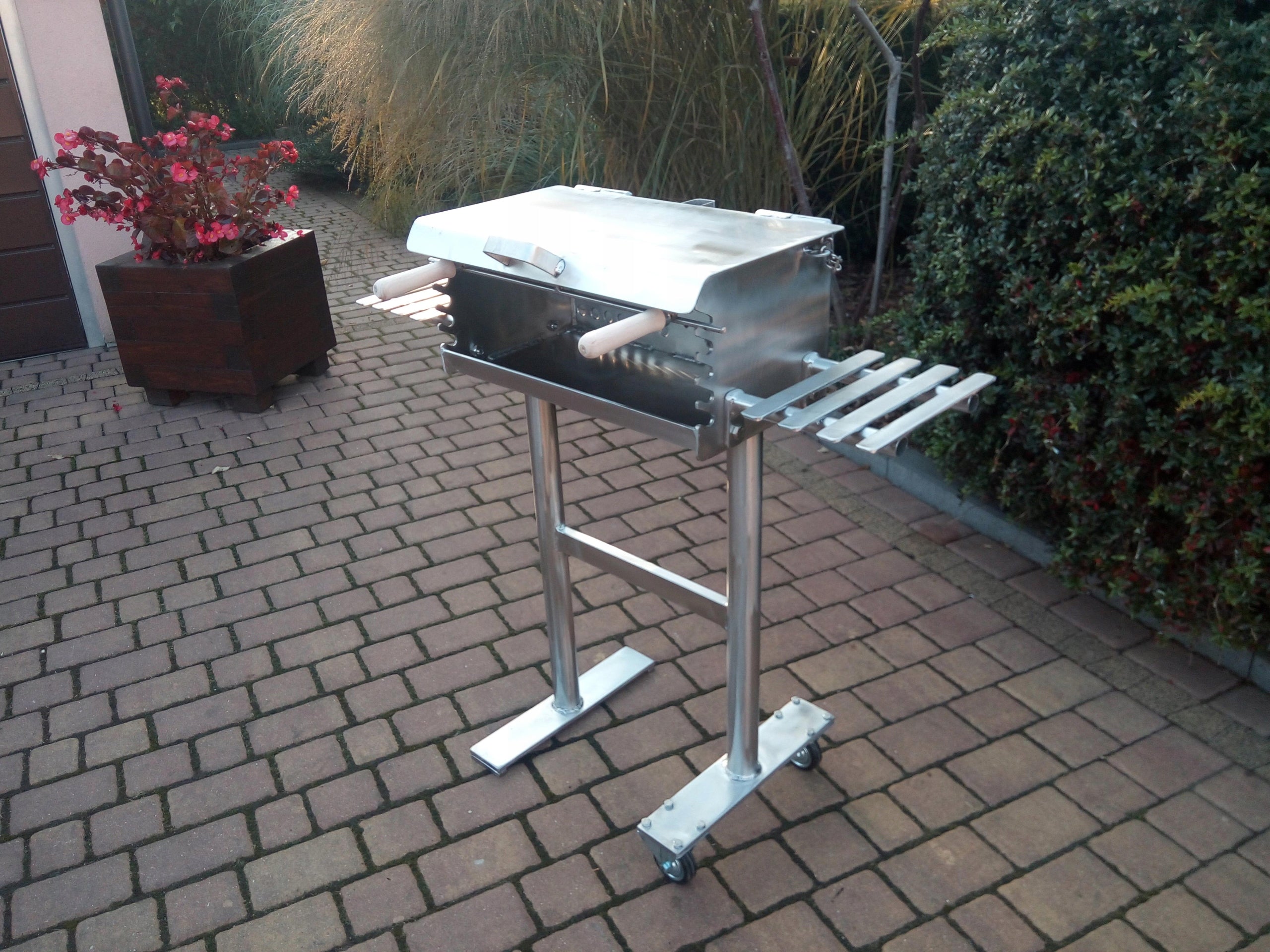 Garden Grill Stainless Steel Sheet 5mm!! Grill height 110 cm