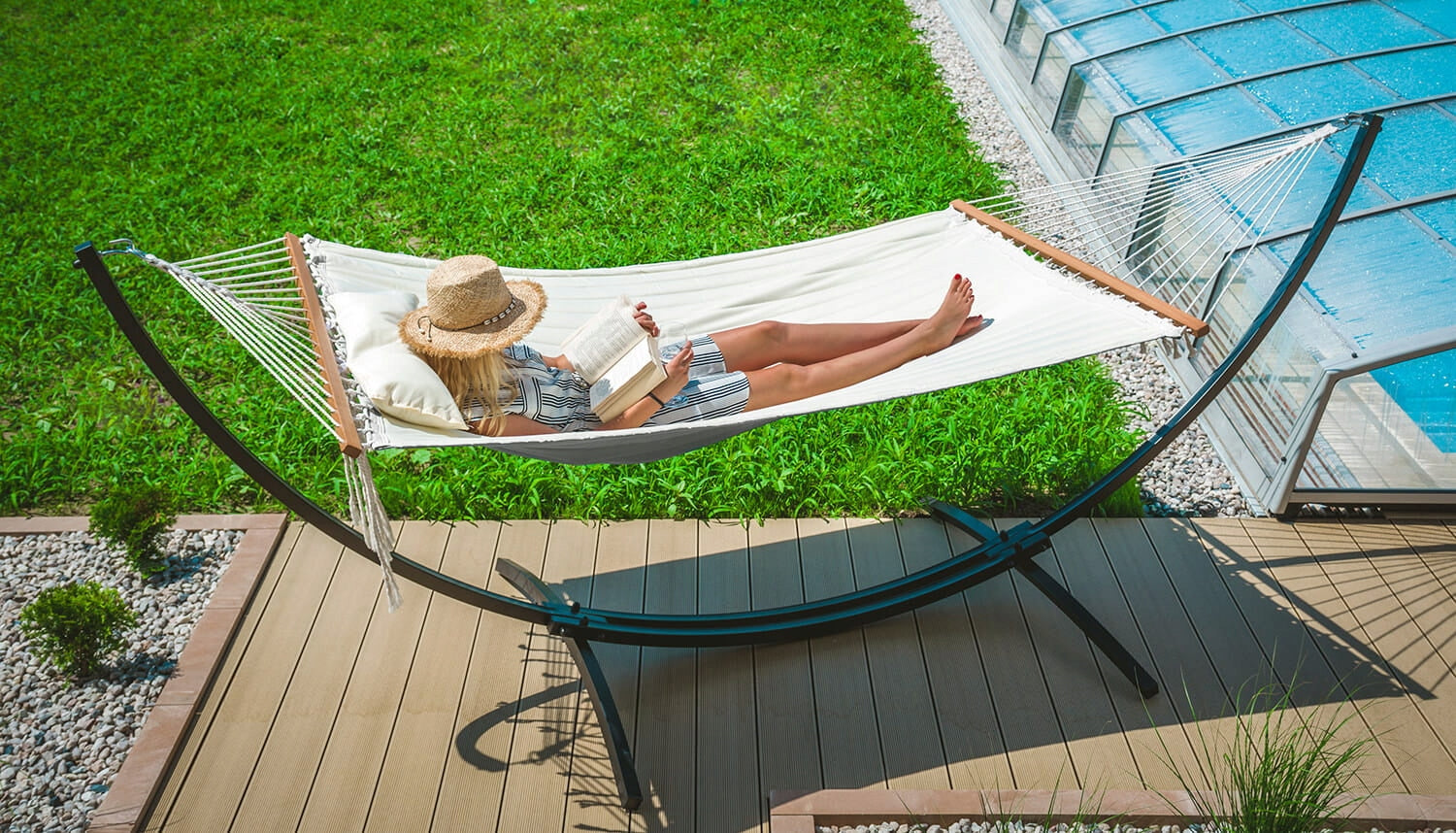 Garden Hammock with Cushion Quilted Double Beige Crossbar Swing Color brown