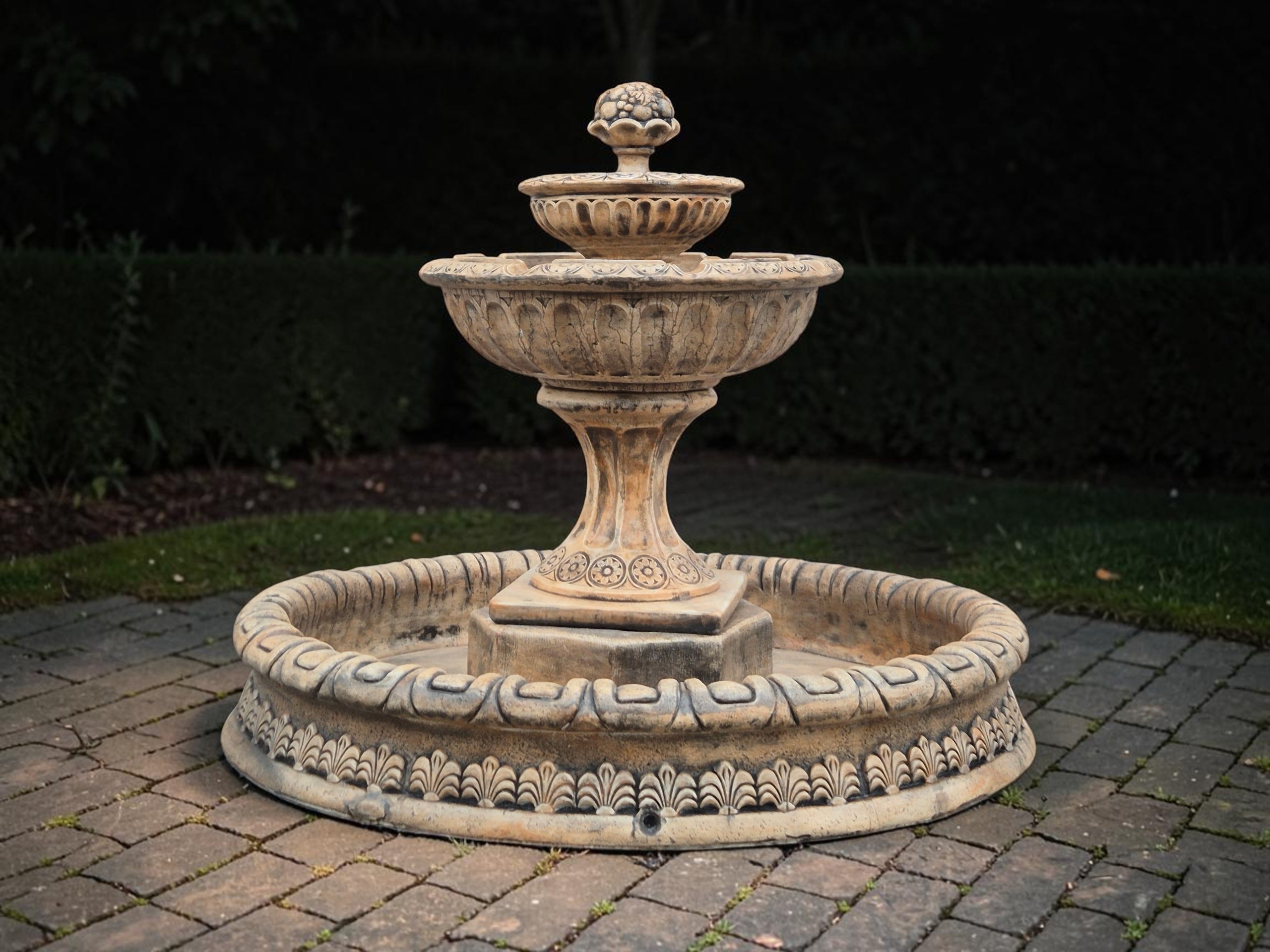 Garden fountain Ebro with Bottom 140cm Arkansas white concrete conglomerate Ag-Bet Manufacturer Ag-Bet