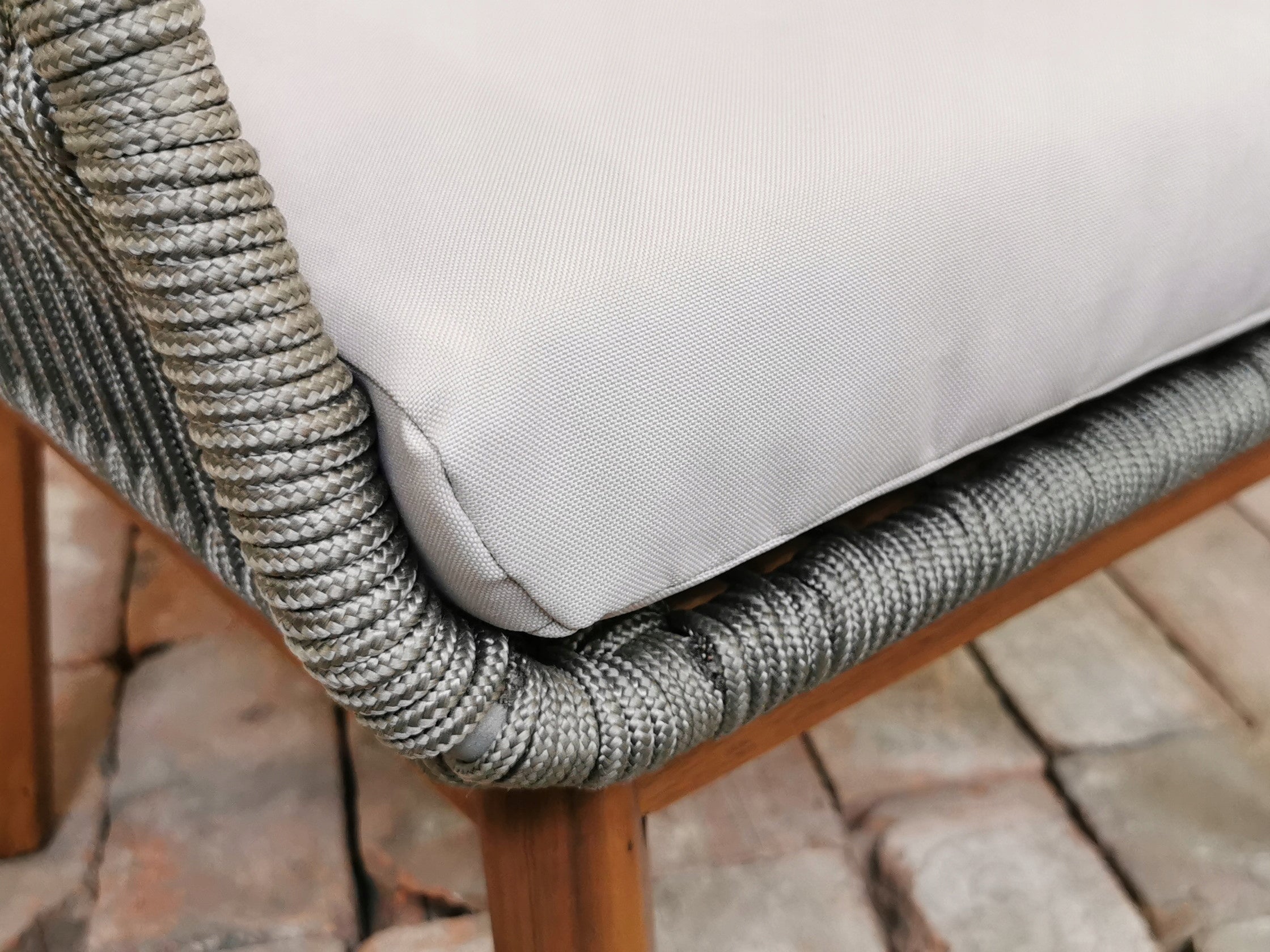 Garden furniture set grey (string, acacia) - sofa + 2 armchairs + table Number of items in the set 4