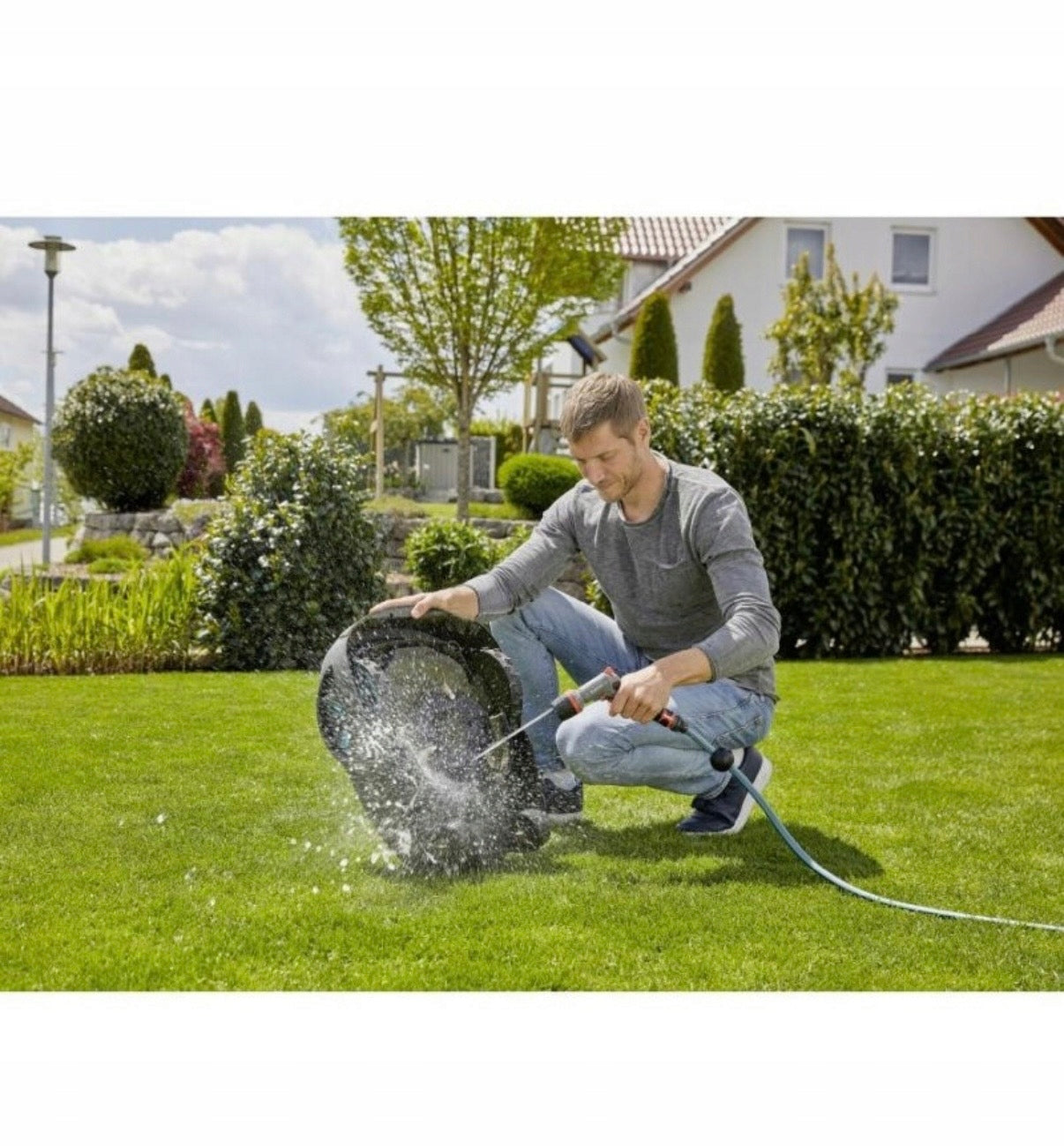 Gardena SILENO life 750m2 mowing width 22 cm Model 19701-72