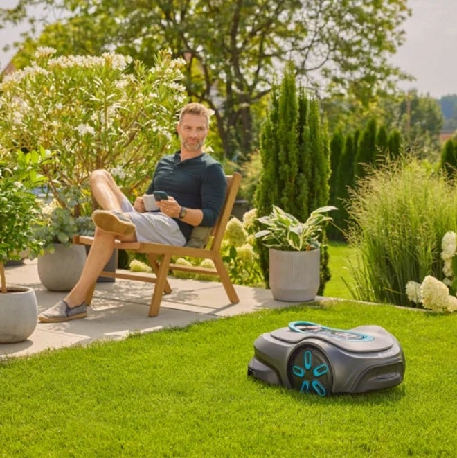 Gardena robotic mower SILENO PRO 400 new model with edge trimming Mowing performance 400 m²