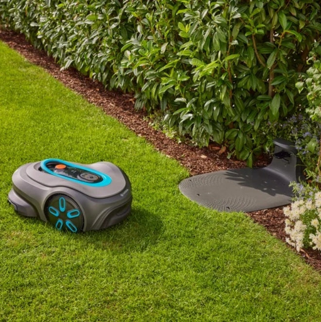 Gardena robotic mower SILENO PRO 400 new model with edge trimming Mowing width 16 cm