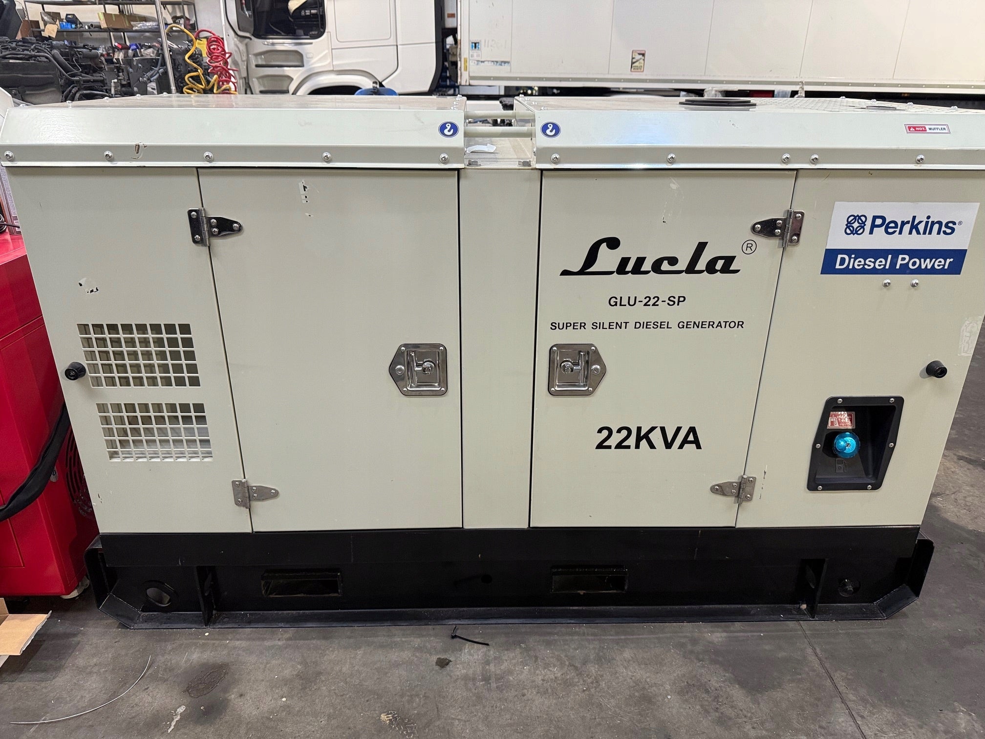 Generator set LUCLA GLU-22-SP 20 Kw very quiet 3 phase 22 kva