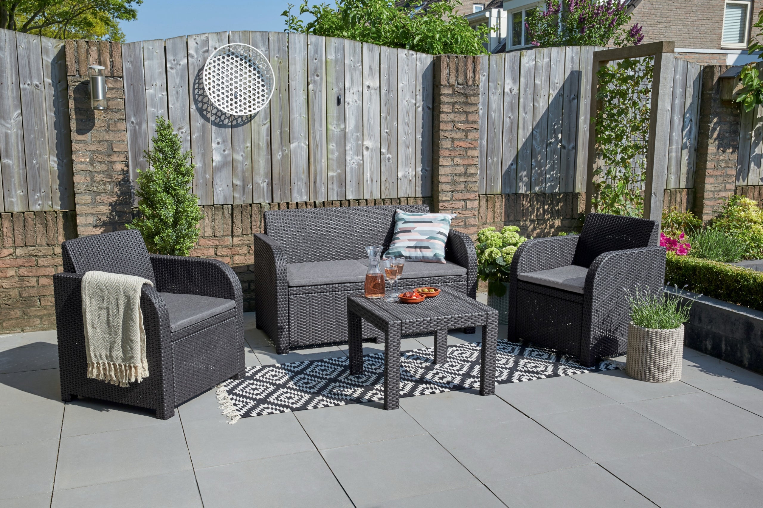 Georgia 4os Keter Garden Furniture Set - Graphite Manufacturer code 17199879