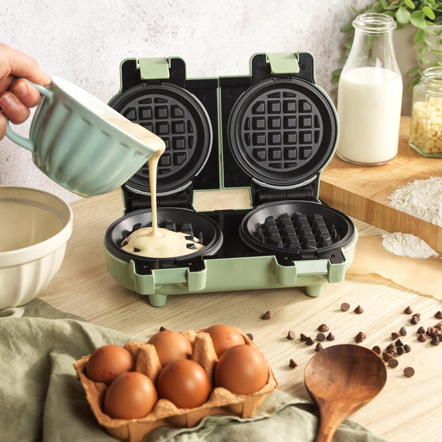 Giles Double Mini Compact Waffle Iron 1100W Pastel Green Brand Giles & Posner