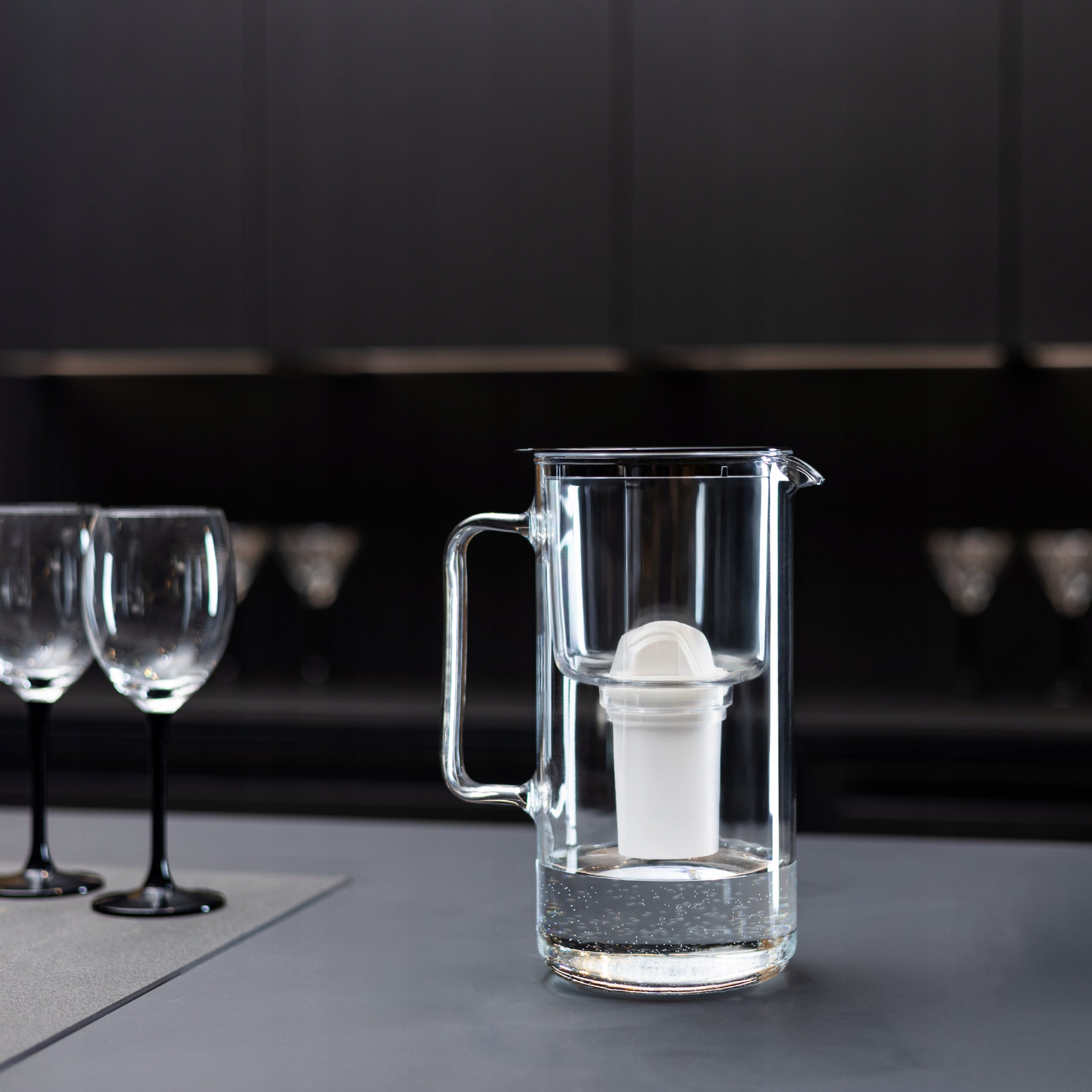 Glass filter jug 2L Wessper WES209-FF-BK MINI + LED filter Model D4 Borosilicate Mini FutureFlow