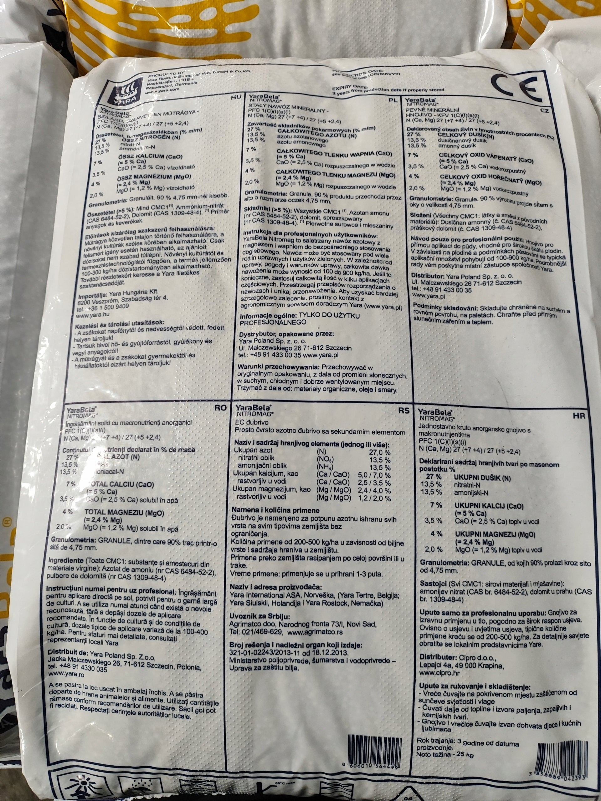 Granulated nitrogen fertilizer Yara Bela Nitromag 25 kg Weight 25 kg