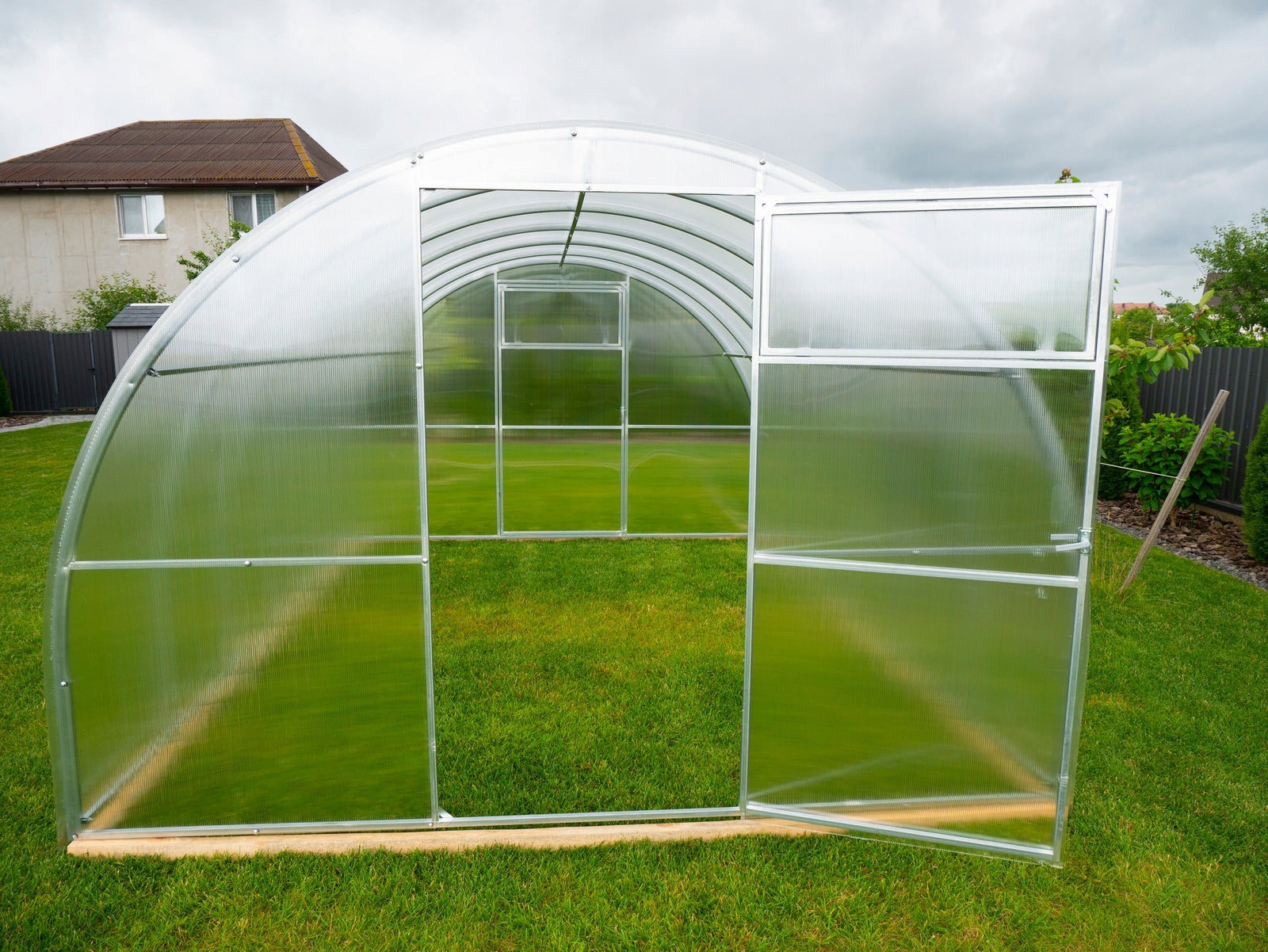 Greenhouse Strong 3x6m polycarbonate 6mm Width 3.01 m