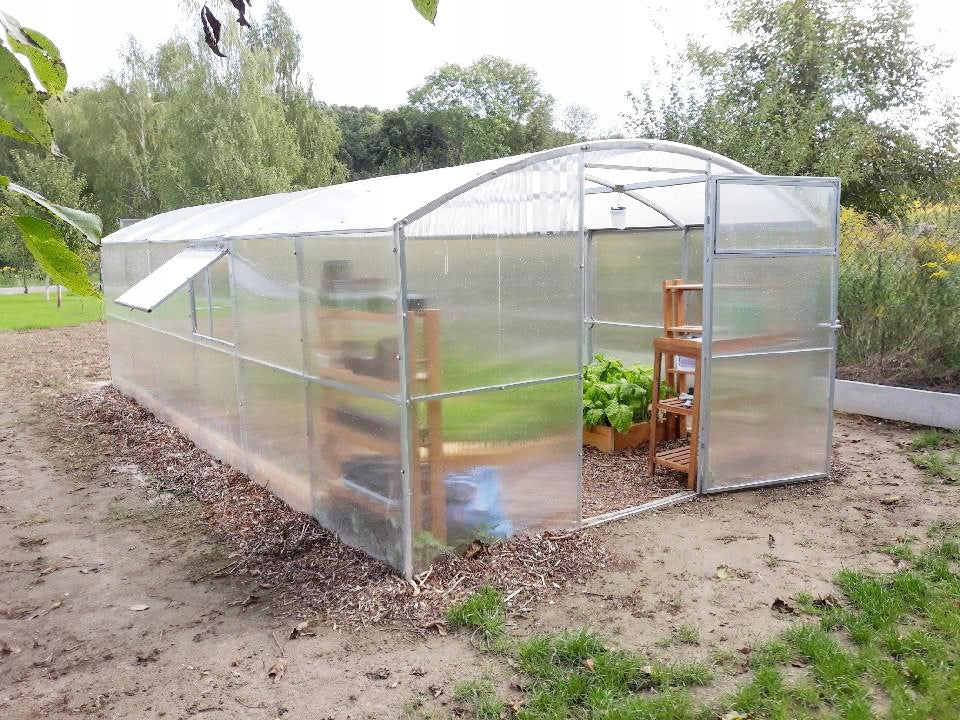 Greenhouse made of polycarbonate straight walls 3x4 m 6 mm ETL Gera-3 profile 40x20mm Length 4 m
