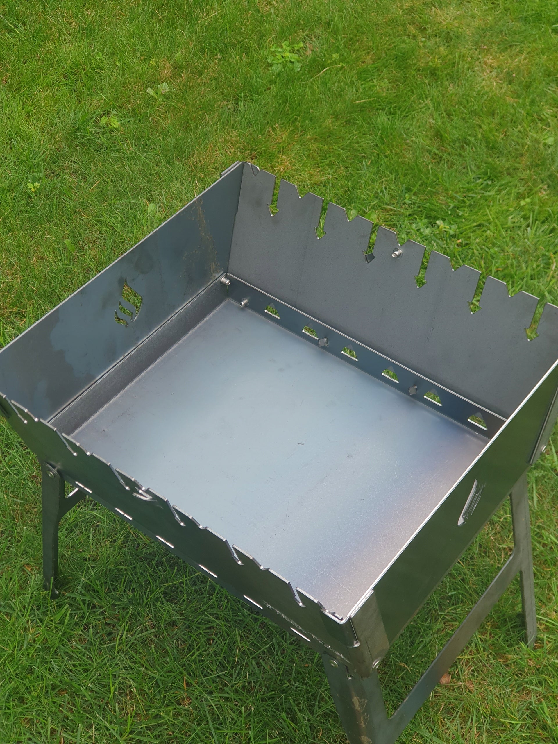 Grill Mangal Folding Suitcase - Strong 2mm Steel for 6/5 Champagne Manufacturer code mangal walizka 36/34