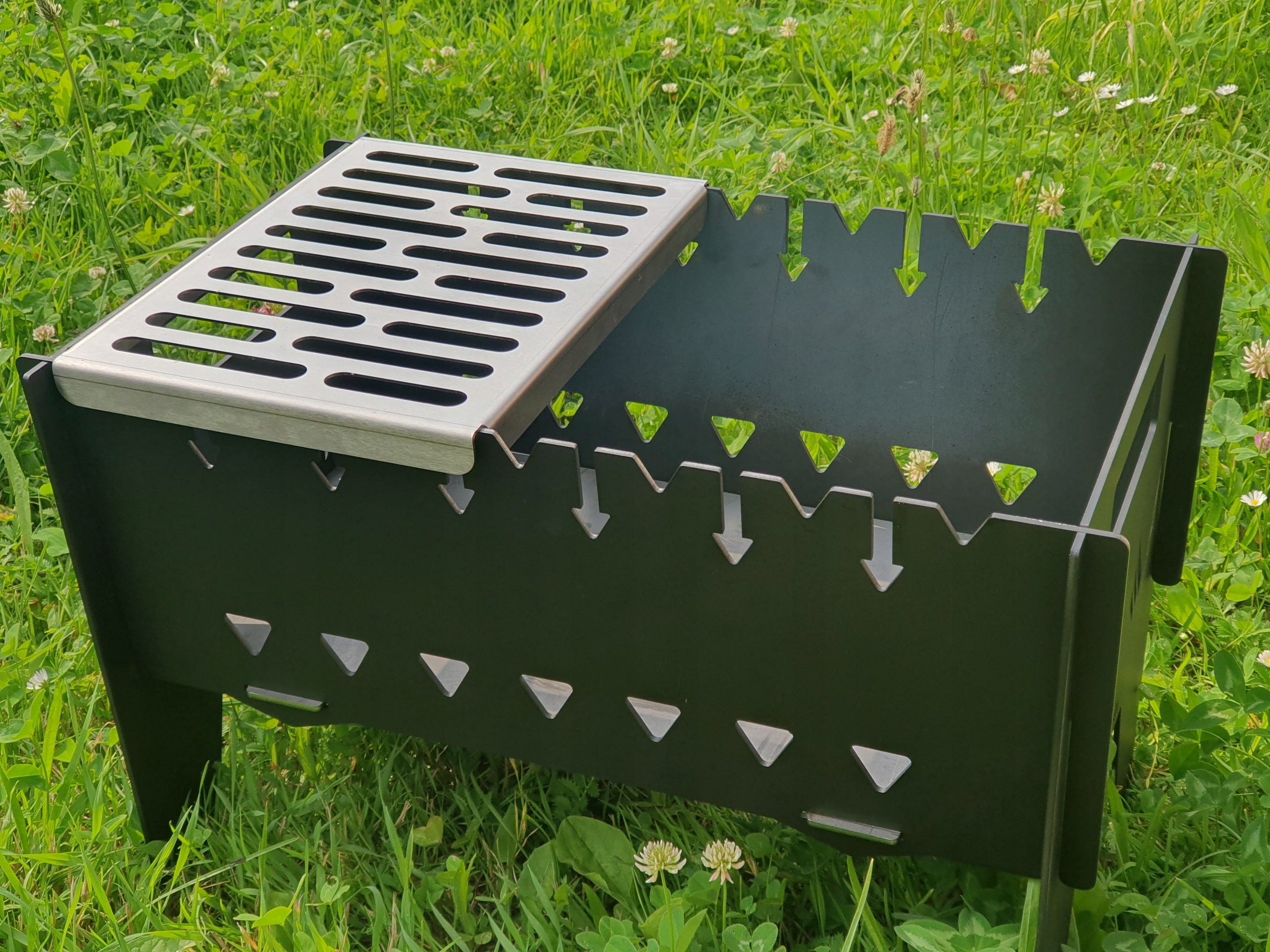 Grill Mangal folding - hearth - steel 3 mm - for 7 champagne Grate width 27 cm