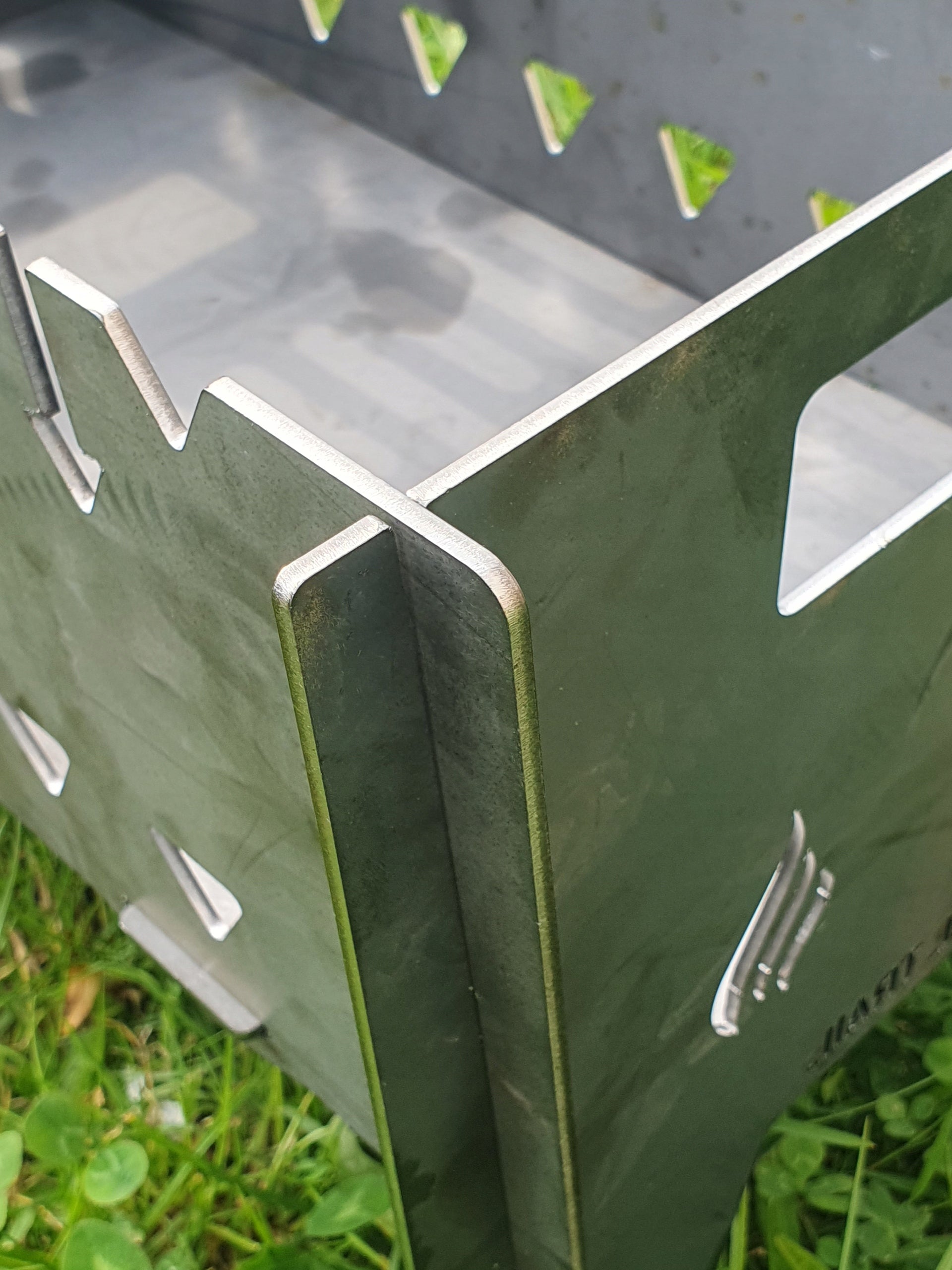 Grill Mangal folding - hearth - steel 3 mm - for 7 champagne Grill height 32 cm