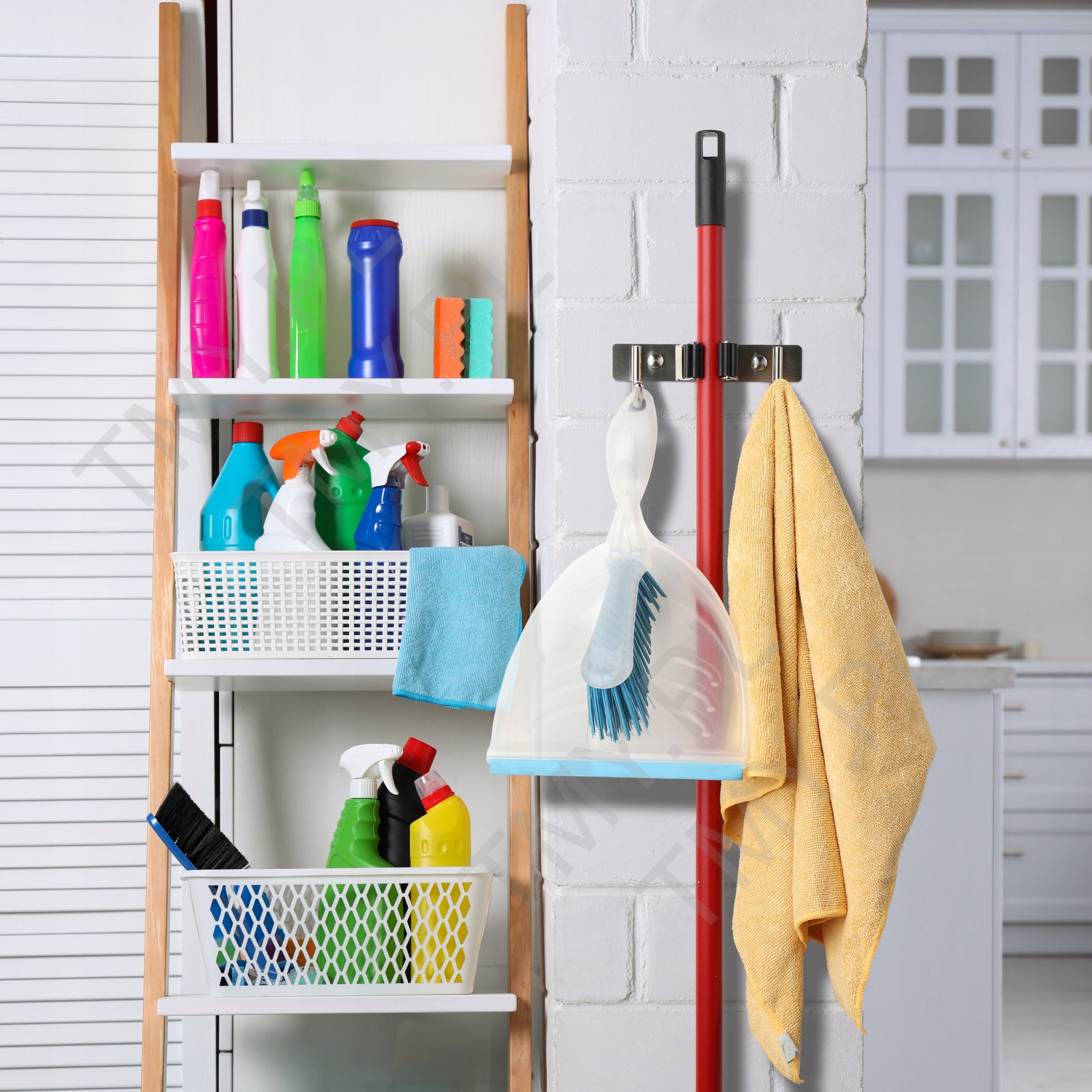 HANDLE HOOK TOOL HANGER BROOM RAKE MOP BRUSH Kind row hanger