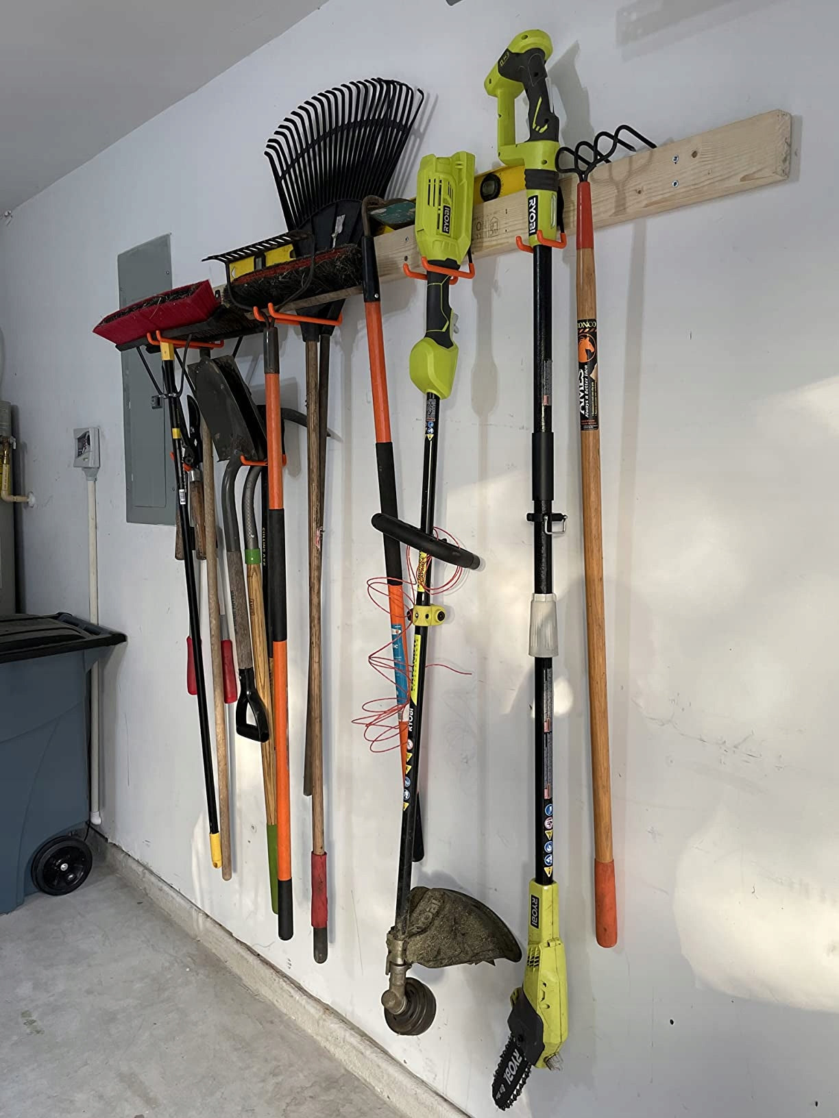 HANGER, DOUBLE HOOK, TOOL HOLDER BROOM MOPS SHOVELS RAKE BIKE Brand Global Service