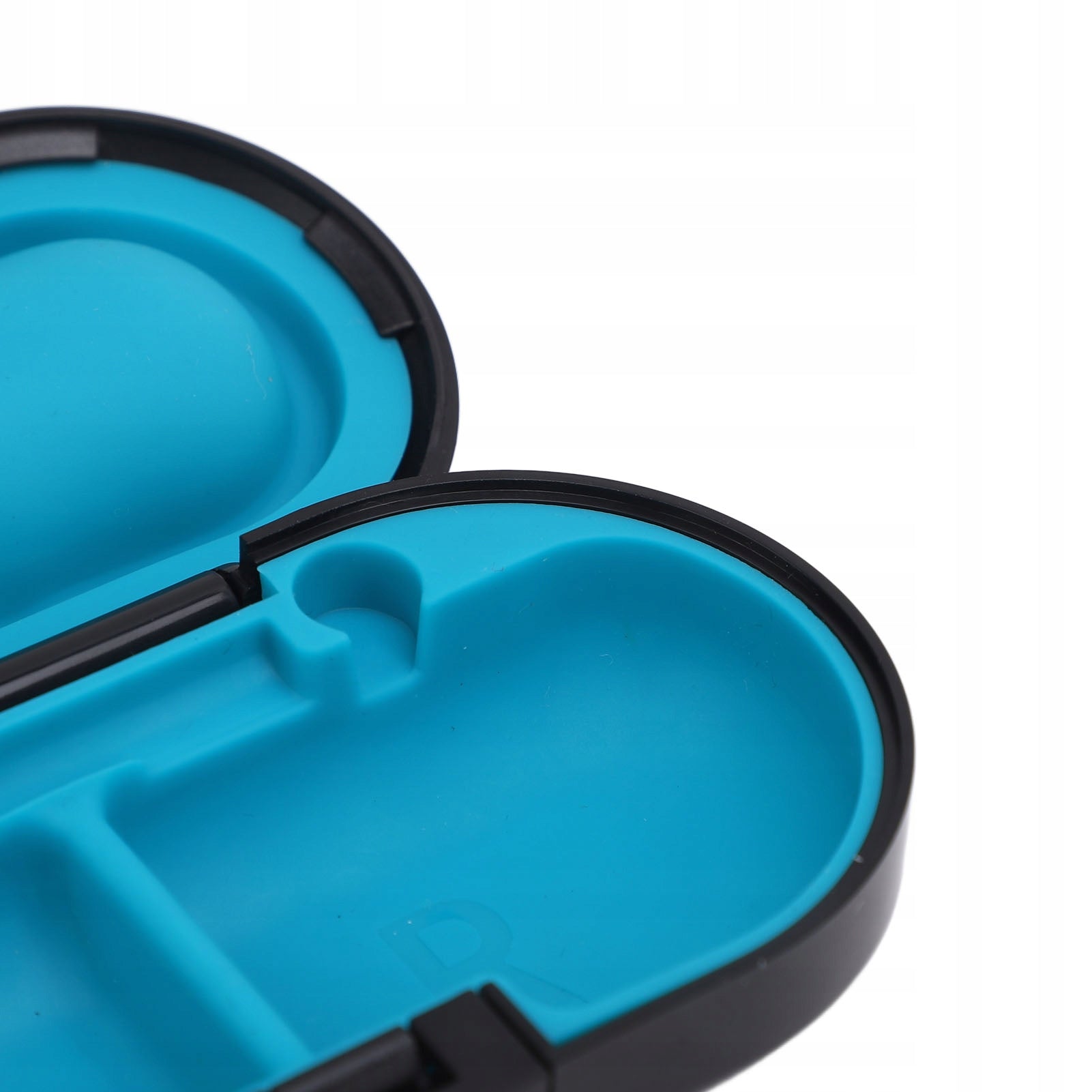 HEARING AID BOX BEFORE FALLS Medical device type accessories for a medical device or a product without an intended medical purpose