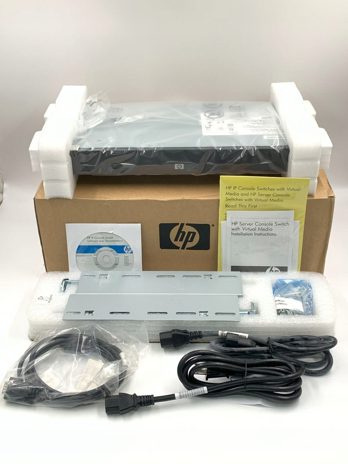 HP AF600A KVM IP SWITCH 16xRJ-45 10/100 8xUSB 2xVGA